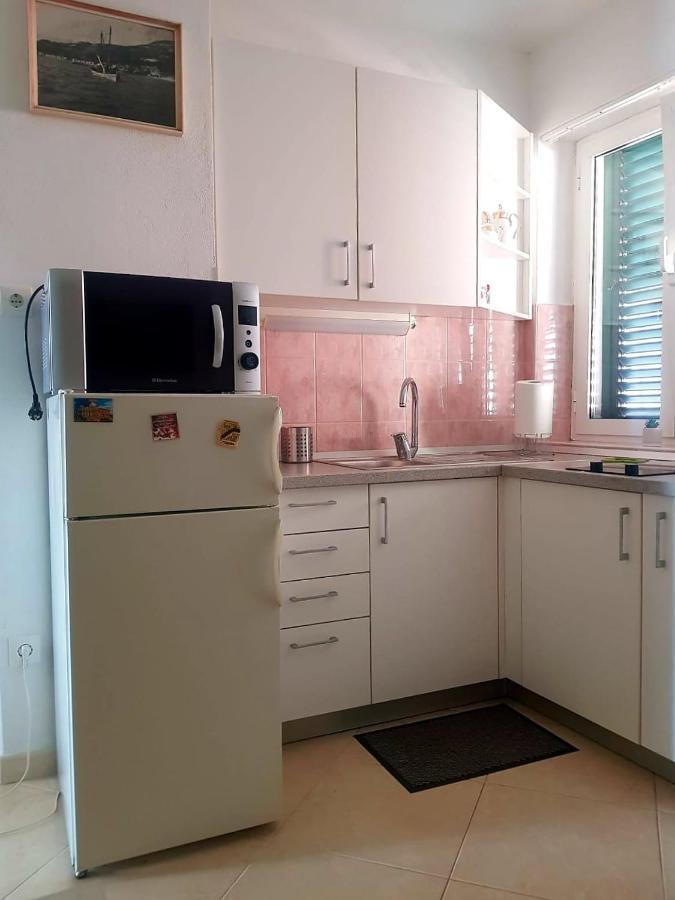 Apartment Dalma Podgora Bagian luar foto