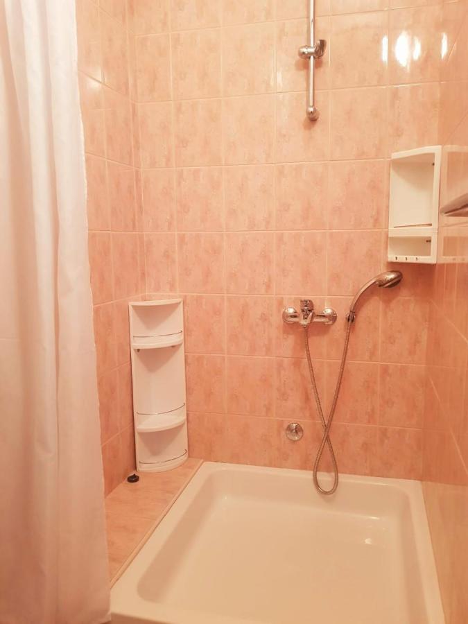 Apartment Dalma Podgora Bagian luar foto