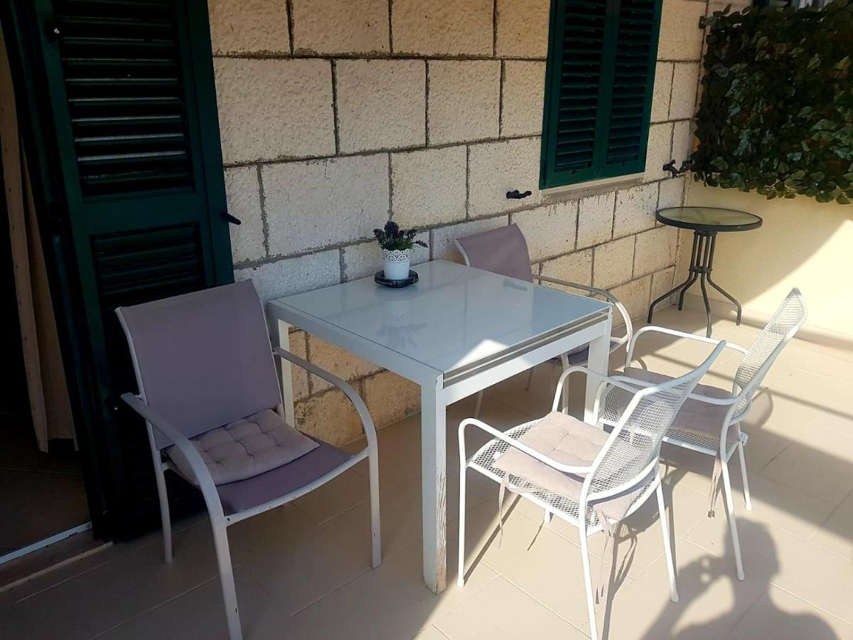 Apartment Dalma Podgora Bagian luar foto