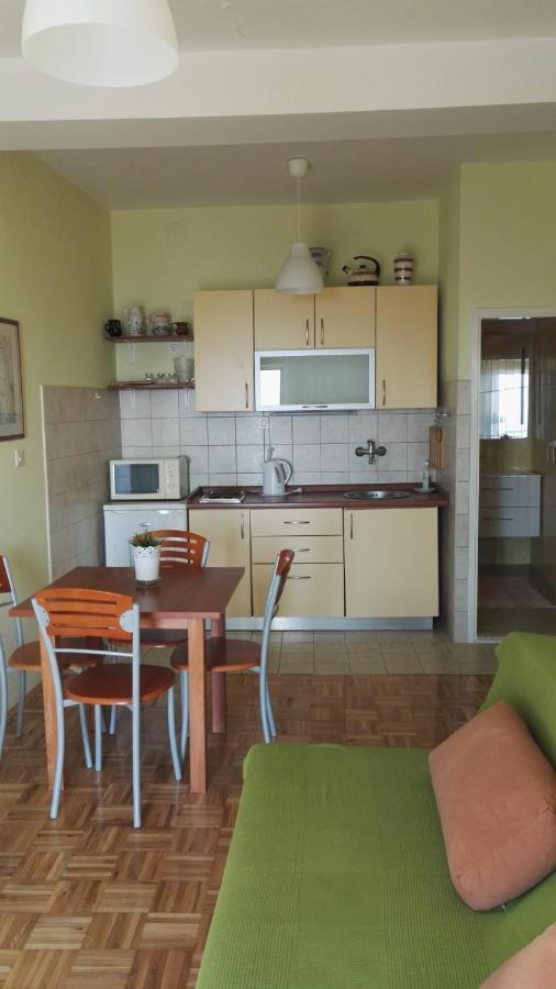 Apartment Dalma Podgora Bagian luar foto